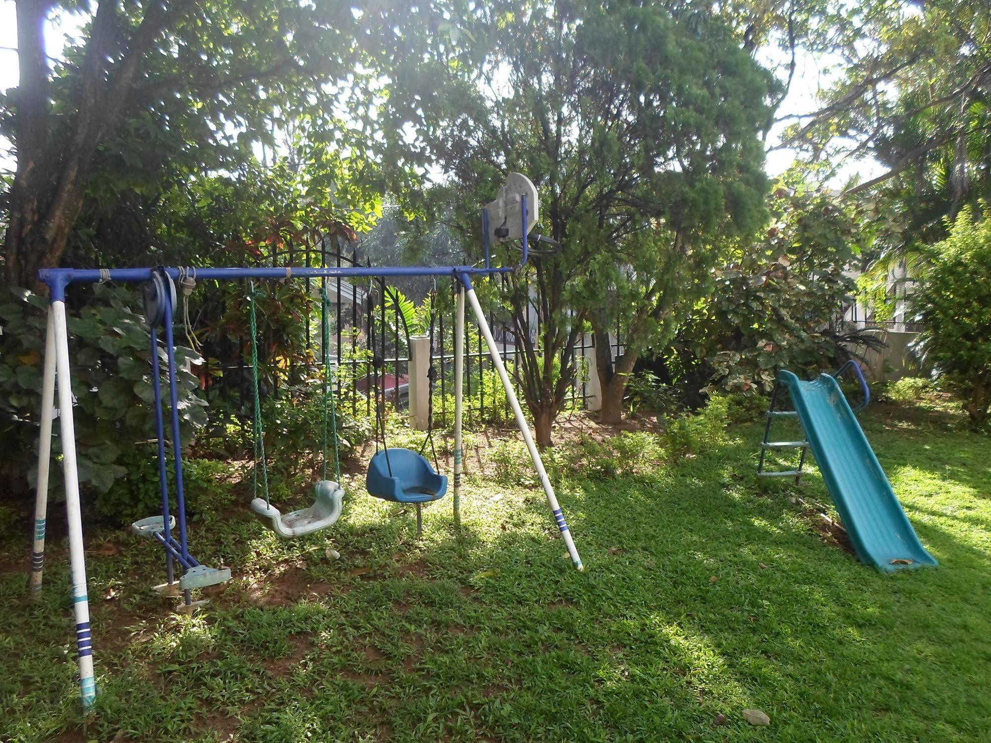 Kandy Green View Bungalow Luaran gambar